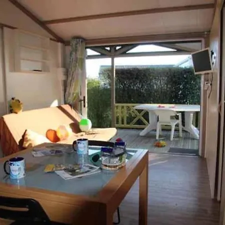 4 Etoiles - Piscine - Eeedeh Шале